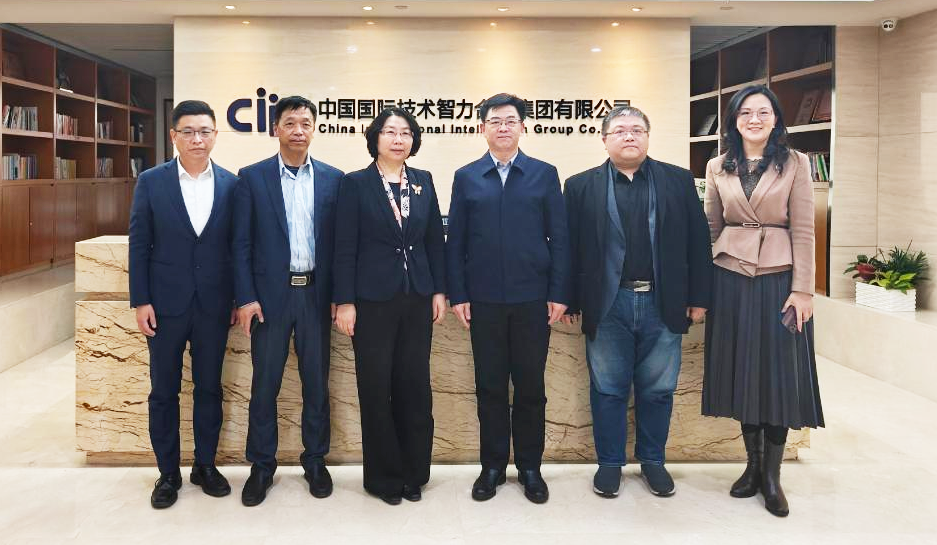 江西省政府副秘書長(zhǎng)、省政務(wù)服務(wù)辦主任邵高一行拜訪中智集團(tuán)